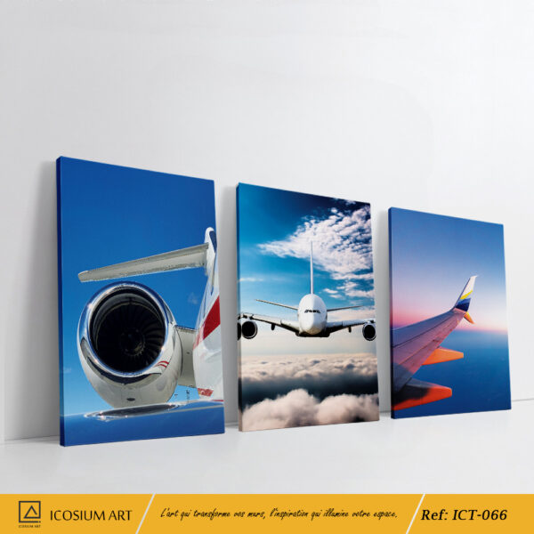 Trio Aérien - Avion en plein vol, Détails d'avions , Ciel lumineu & nuages légers